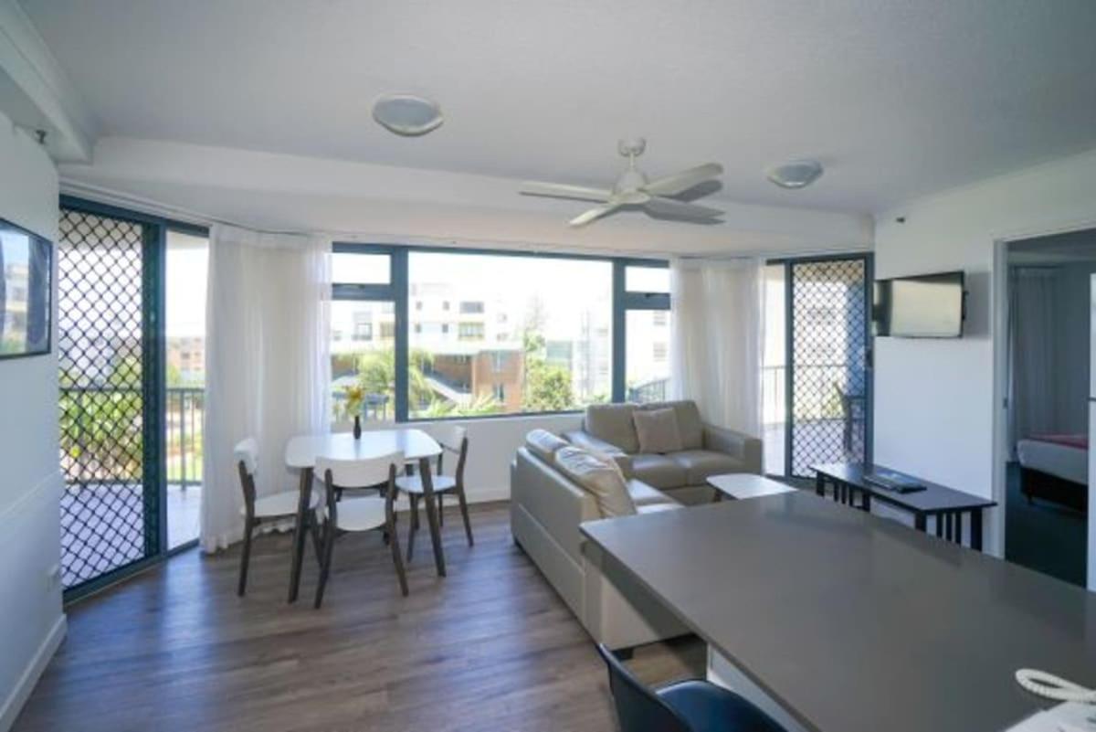 Centrepoint Apartments กาเลาดรา ภายนอก รูปภาพ