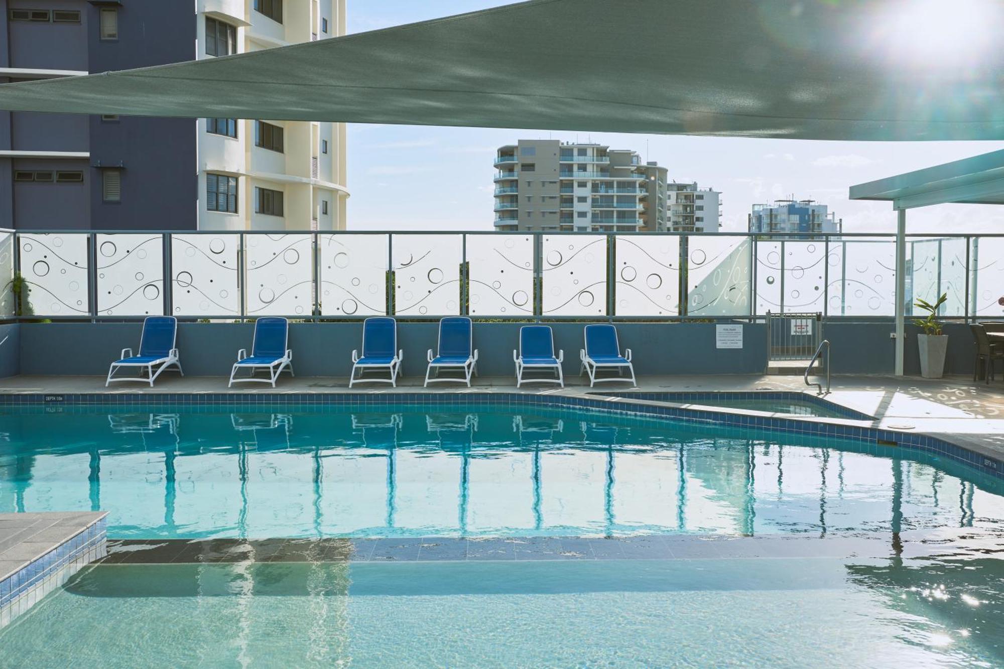 Centrepoint Apartments กาเลาดรา ภายนอก รูปภาพ